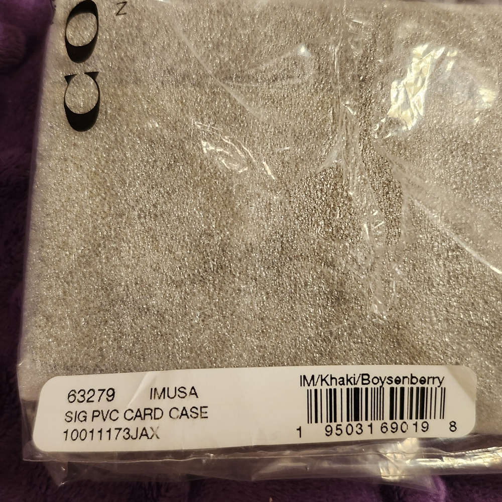 NWT Authentic Coach Signature Card Case in Khaki and Boysenberry - Picture 7 of 7